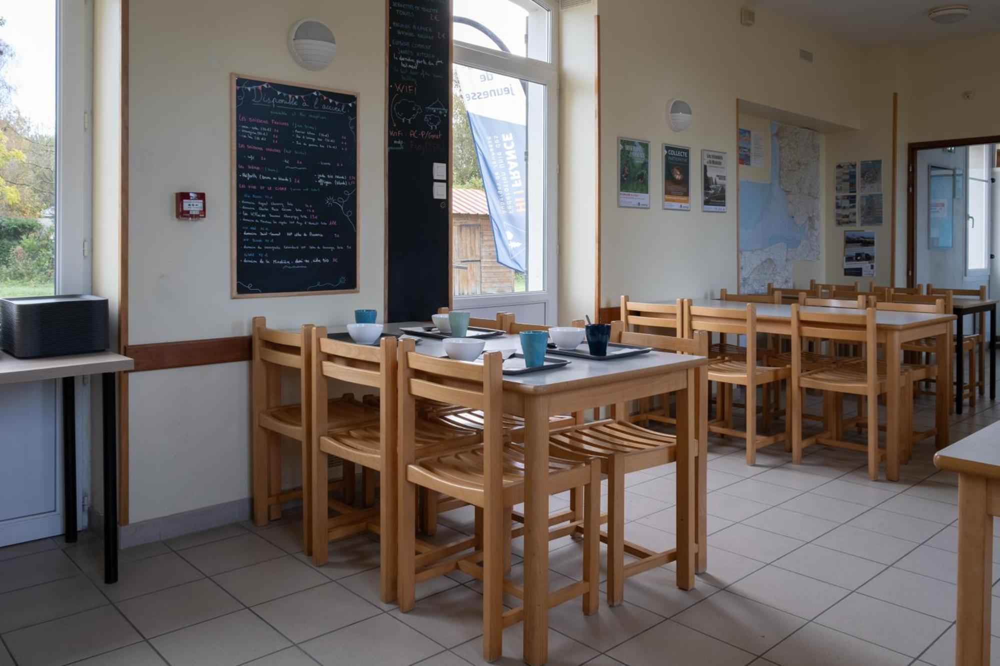 Auberge De Jeunesse Hi Genêts 外观 照片